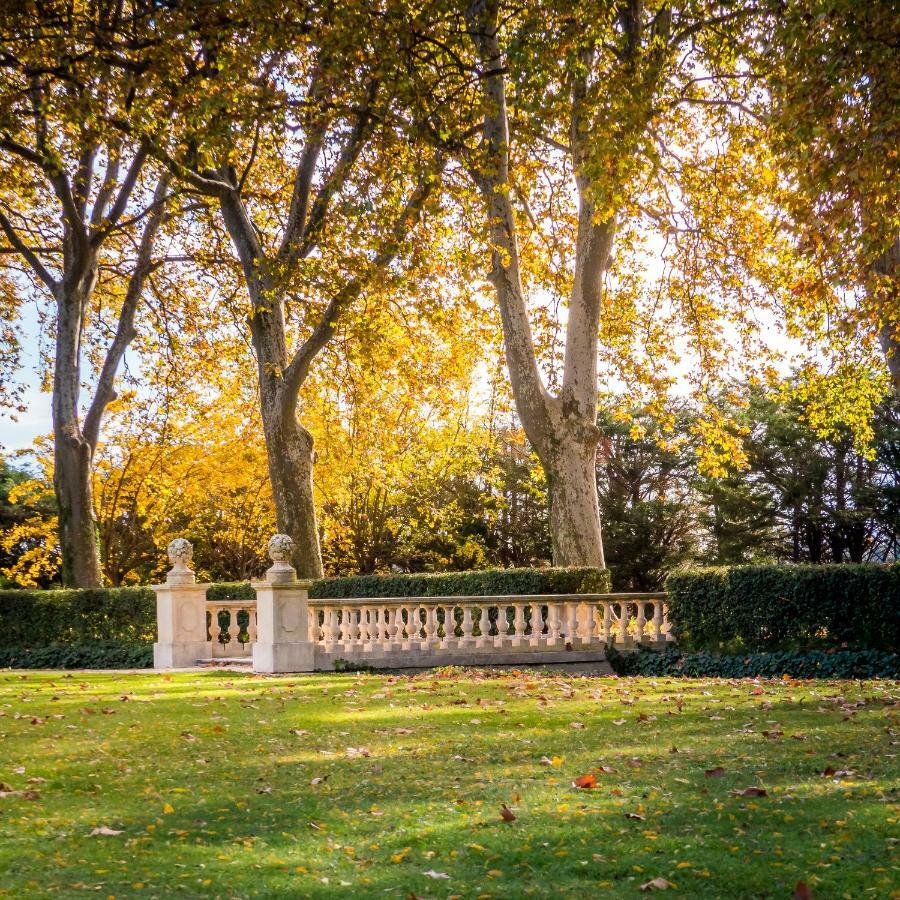 Chateau De Tourreau Sarrians Exterior photo
